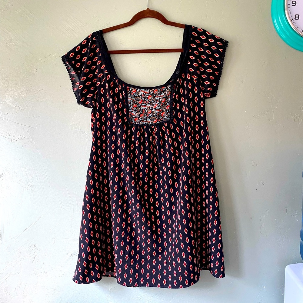 Cold shoulder mini dress with pockets, adjustable straps, size XL